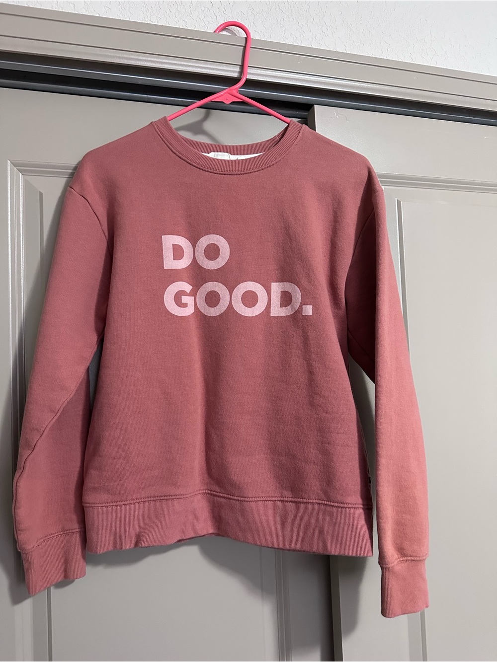 cotopaxi rose pink crewneck sweatshirt